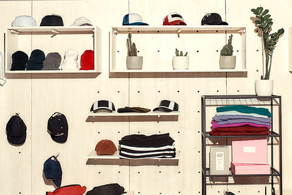 A-Guide-To-Organizing-Your-Hats